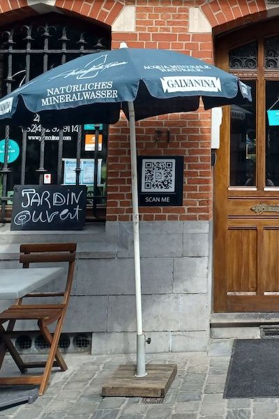 yann-culinary-restaurant-traiteur-de-luxe-accueil-section-votre-destination-culinaire-une-fusion-créative-des-saveurs-audacieuses-image-gauche